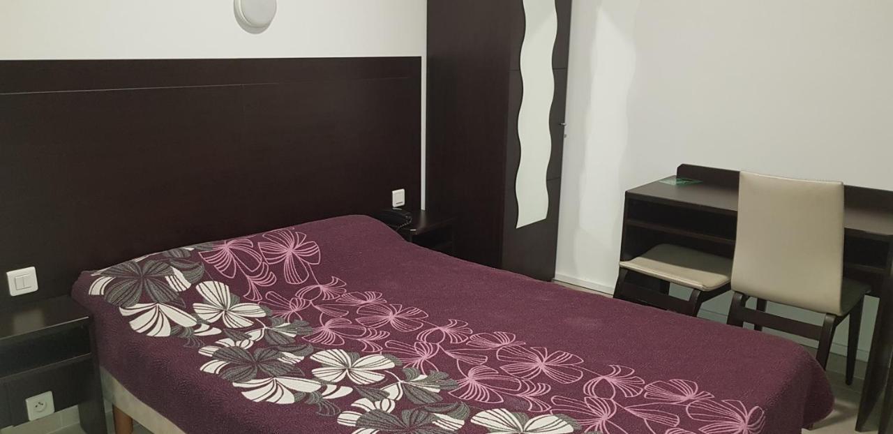 Le Petit Fossard Montereau - Fontainebleau Hotel Esmans Ngoại thất bức ảnh